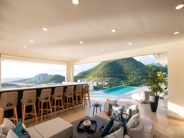 Luxury Oceanfront Villa in Indigo Bay, St. Maarten - Your Dream Getaway